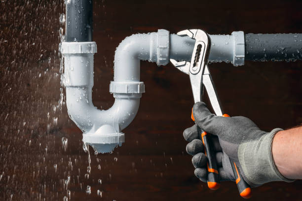 Professional Leak Detection technician working in Milton, TN